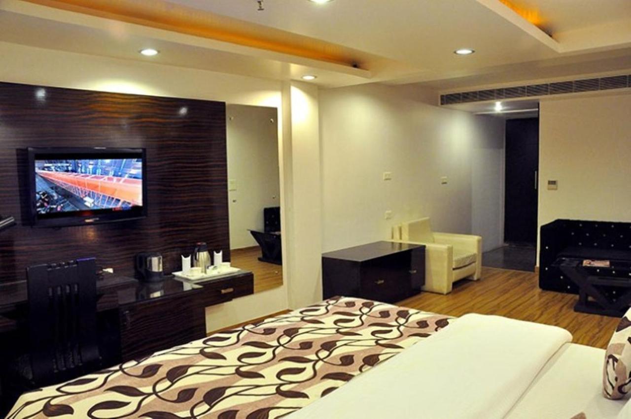 Hotel Elegance New Delhi Eksteriør billede
