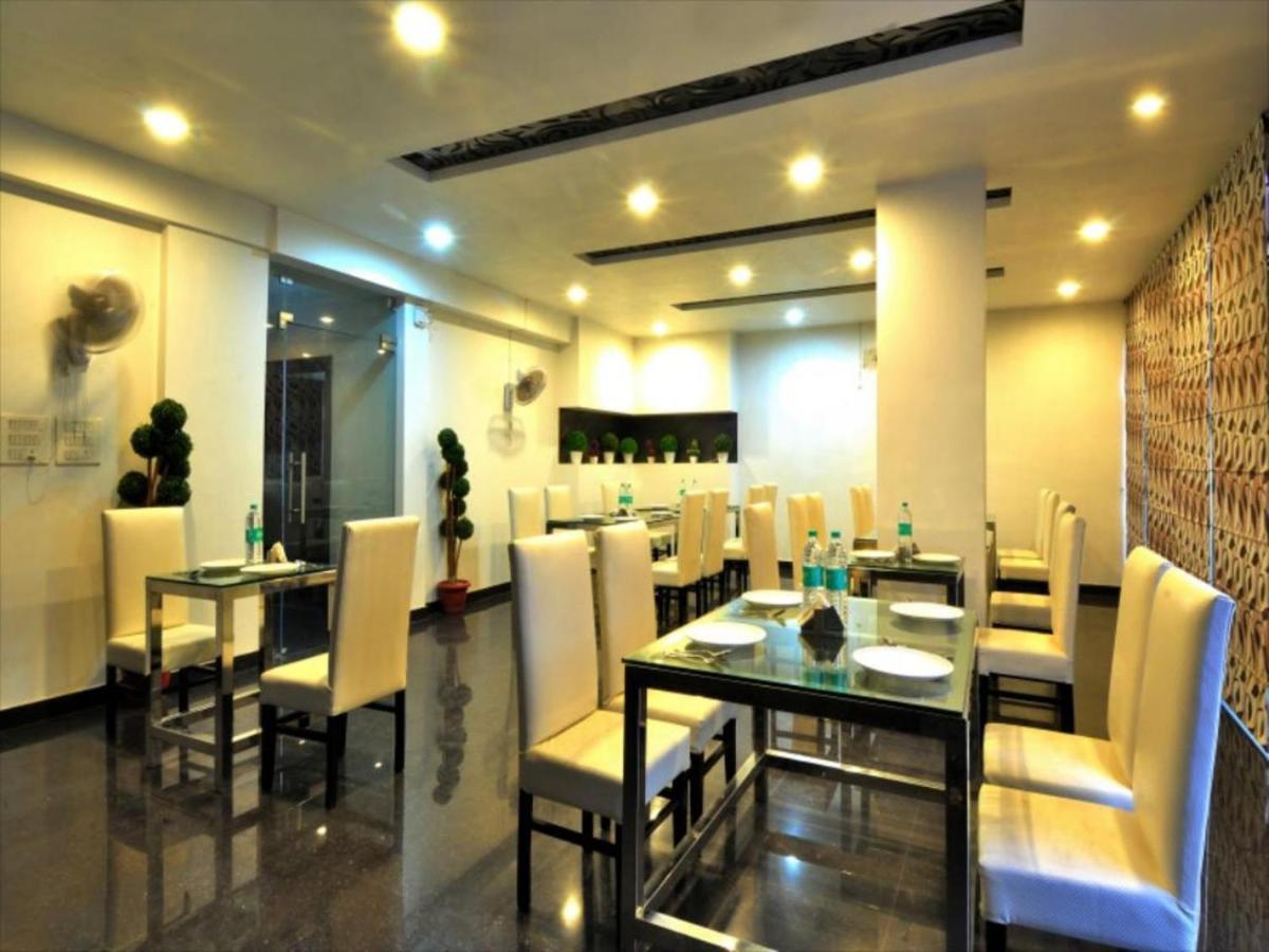 Hotel Elegance New Delhi Eksteriør billede