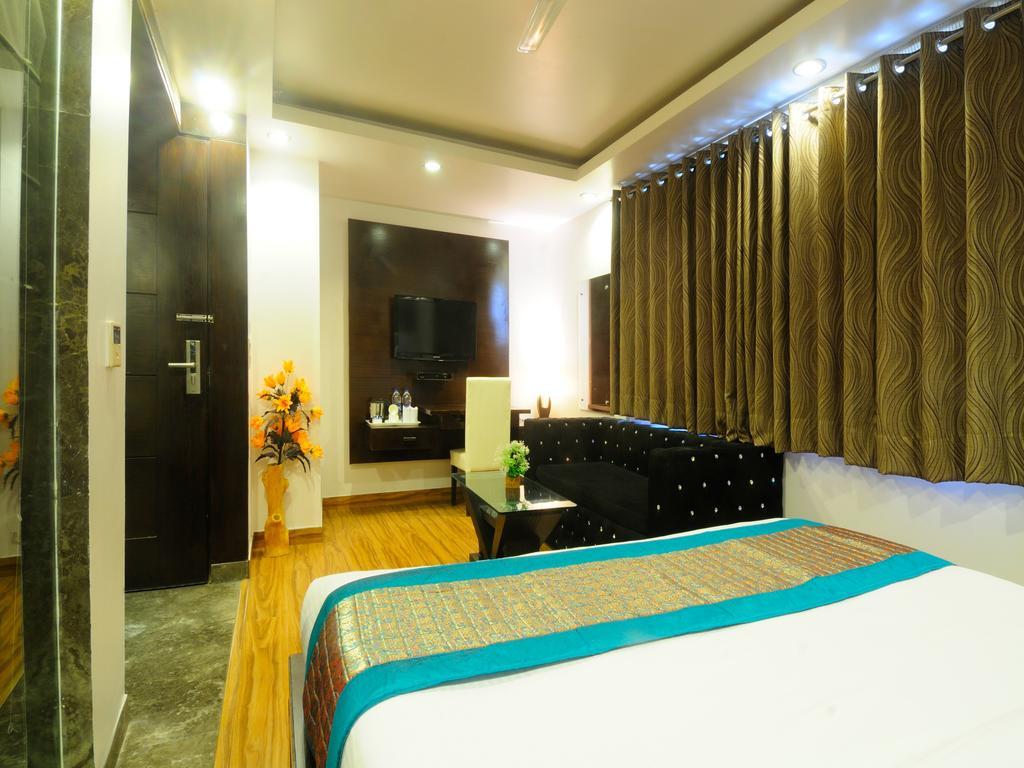 Hotel Elegance New Delhi Eksteriør billede