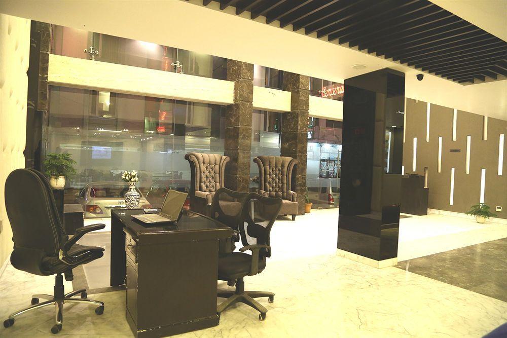 Hotel Elegance New Delhi Eksteriør billede
