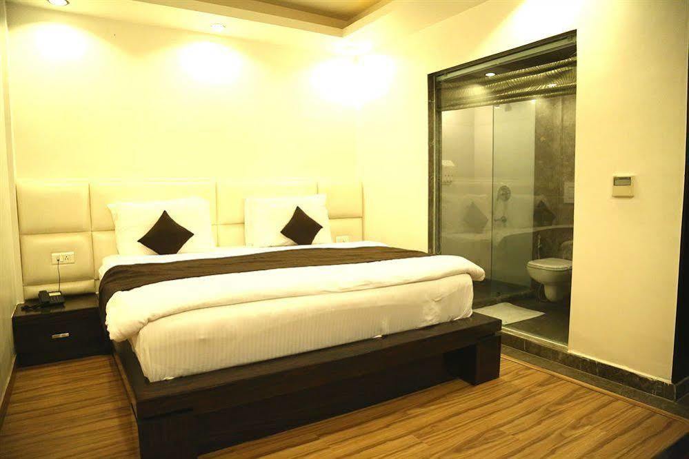 Hotel Elegance New Delhi Eksteriør billede
